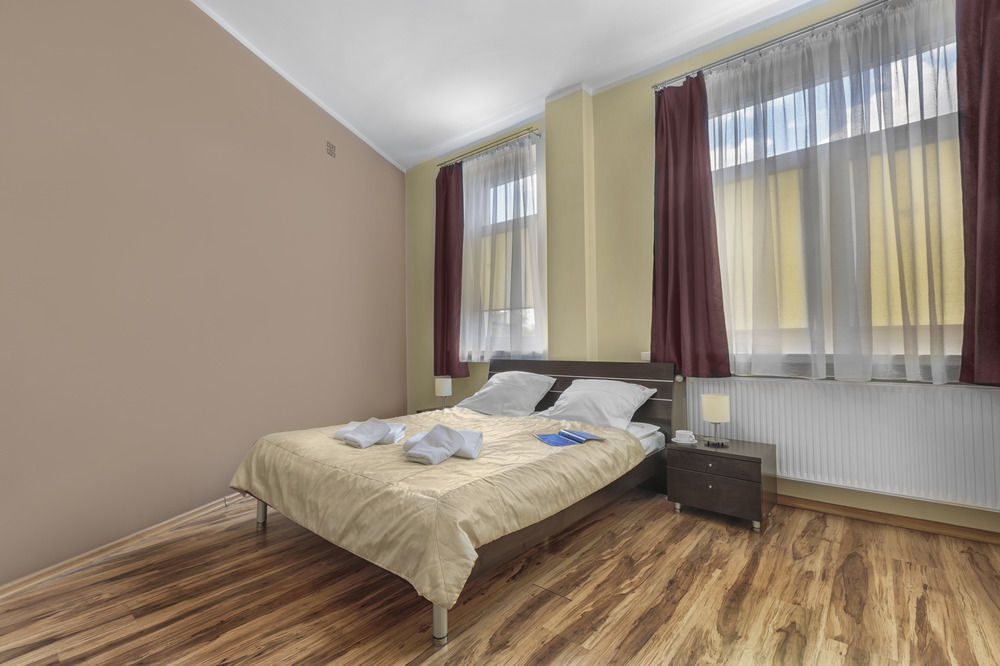 Adler Bed&Breakfast Leilighet Łódź Eksteriør bilde