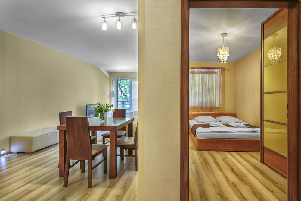 Adler Bed&Breakfast Leilighet Łódź Eksteriør bilde